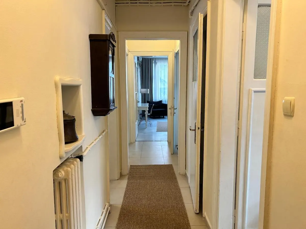 Elegant And Cozy 2Br With Balcony Near Taksim Apartment Istanbul